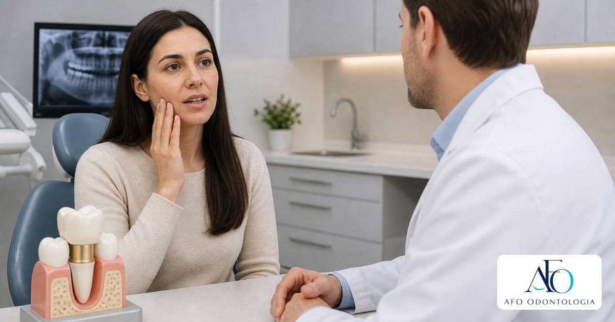 Paciente em revisao apos colocacao de coroa dentaria